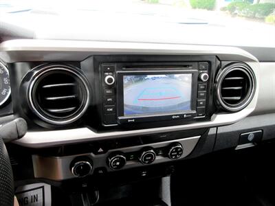 2016 Toyota Tacoma SR5 V6   - Photo 33 - Bohemia, NY 11716