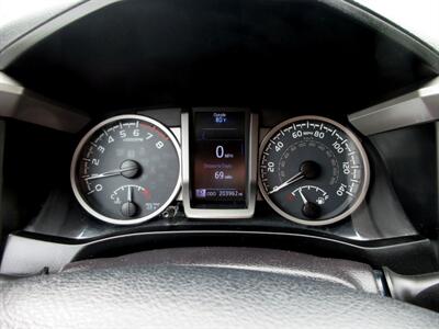 2016 Toyota Tacoma SR5 V6   - Photo 73 - Bohemia, NY 11716