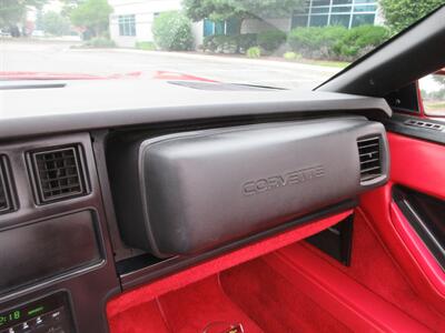 1987 Chevrolet Corvette Convertible - Photo 41 - Bohemia, NY 11716
