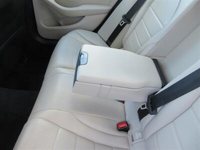 2015 Mercedes-Benz C 300 4MATIC - Photo 39 - Bohemia, NY 11716
