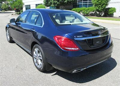 2015 Mercedes-Benz C 300 4MATIC - Photo 3 - Bohemia, NY 11716