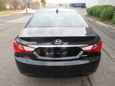 2011 Hyundai Sonata Limited - Photo 16 - Bohemia, NY 11716