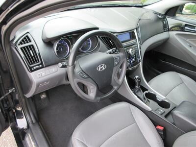 2011 Hyundai Sonata Limited - Photo 31 - Bohemia, NY 11716