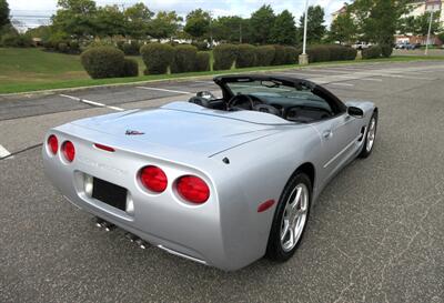 2001 Chevrolet Corvette   - Photo 8 - Bohemia, NY 11716