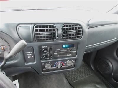1999 Chevrolet S-10 LS   - Photo 36 - Bohemia, NY 11716