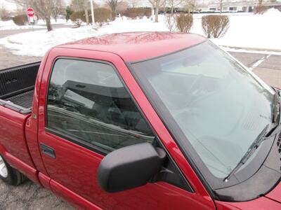 1999 Chevrolet S-10 LS   - Photo 21 - Bohemia, NY 11716