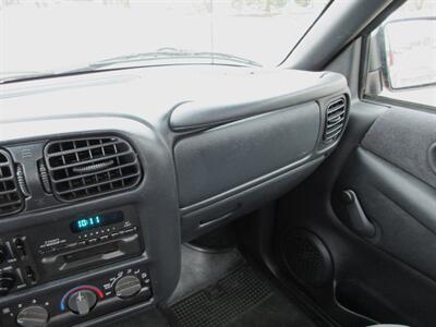 1999 Chevrolet S-10 LS   - Photo 37 - Bohemia, NY 11716