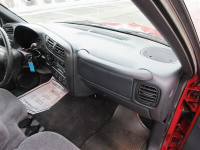 1999 Chevrolet S-10 LS   - Photo 40 - Bohemia, NY 11716