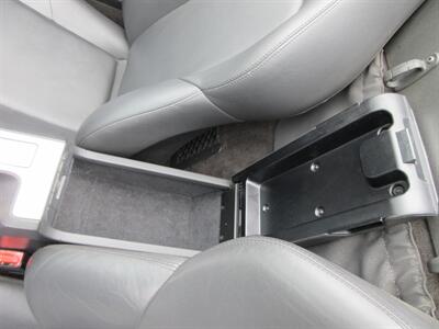 2007 Chrysler Crossfire Limited   - Photo 36 - Bohemia, NY 11716