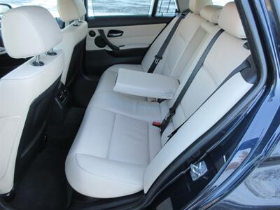 2010 BMW 328i xDrive   - Photo 43 - Bohemia, NY 11716