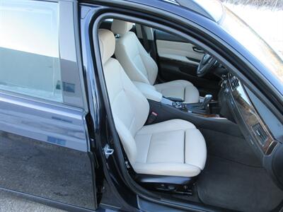 2010 BMW 328i xDrive   - Photo 48 - Bohemia, NY 11716