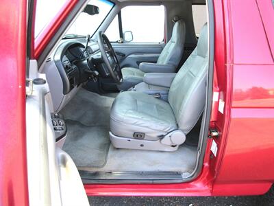 1994 Ford Bronco XLT   - Photo 40 - Bohemia, NY 11716