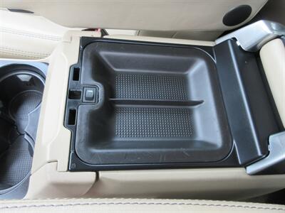 2016 Land Rover LR4 HSE LUX - Photo 37 - Bohemia, NY 11716