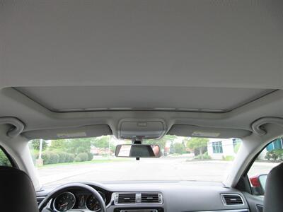2017 Volkswagen Jetta 1.8T SEL Premium   - Photo 35 - Bohemia, NY 11716