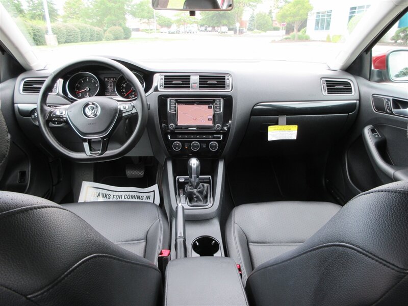 2017 Volkswagen Jetta 1.8T SEL Premium   - Photo 38 - Bohemia, NY 11716