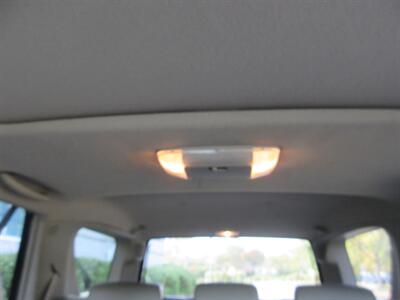 2005 Toyota 4Runner Limited - Photo 36 - Bohemia, NY 11716