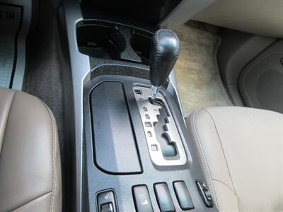 2005 Toyota 4Runner Limited - Photo 26 - Bohemia, NY 11716