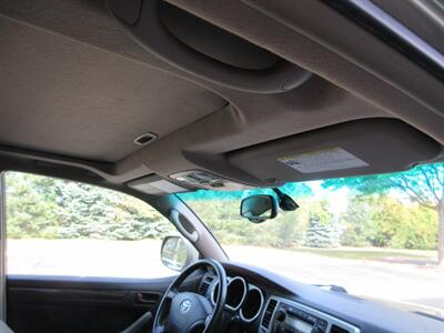 2005 Toyota 4Runner Limited - Photo 33 - Bohemia, NY 11716