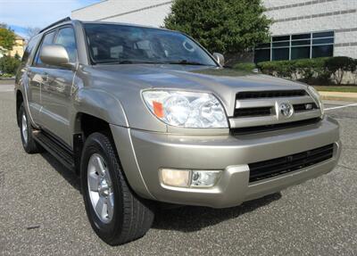 2005 Toyota 4Runner Limited - Photo 2 - Bohemia, NY 11716
