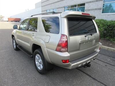 2005 Toyota 4Runner Limited - Photo 9 - Bohemia, NY 11716