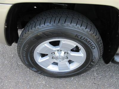 2005 Toyota 4Runner Limited - Photo 55 - Bohemia, NY 11716
