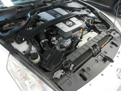 2010 Nissan 370Z Roadster - Photo 40 - Bohemia, NY 11716