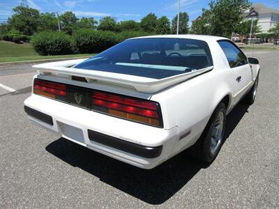 1990 Pontiac Firebird Formula 350 - Photo 4 - Bohemia, NY 11716