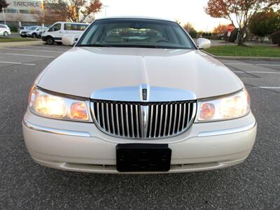 2001 Lincoln Town Car Cartier   - Photo 13 - Bohemia, NY 11716