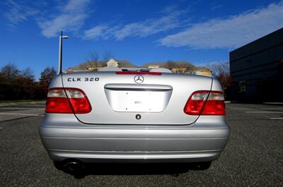 2002 Mercedes-Benz CLK 320   - Photo 12 - Bohemia, NY 11716