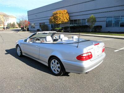 2002 Mercedes-Benz CLK 320   - Photo 7 - Bohemia, NY 11716