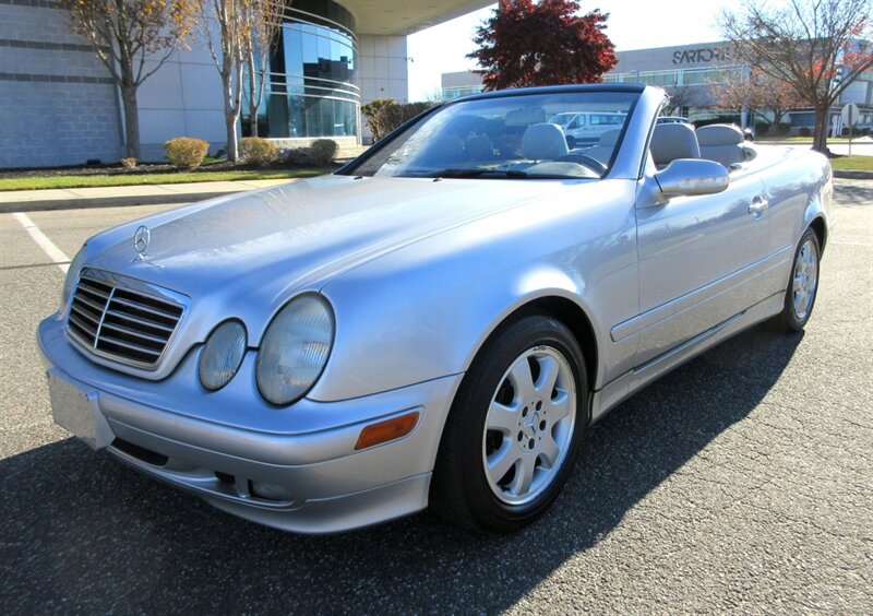 2002 Mercedes-Benz CLK 320  