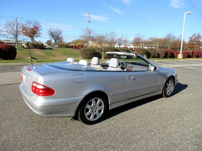 2002 Mercedes-Benz CLK 320   - Photo 8 - Bohemia, NY 11716