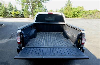 2010 Toyota Tacoma   - Photo 20 - Bohemia, NY 11716