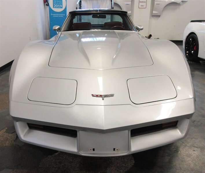 1980 Chevrolet Corvette Coupe   - Photo 11 - Bohemia, NY 11716