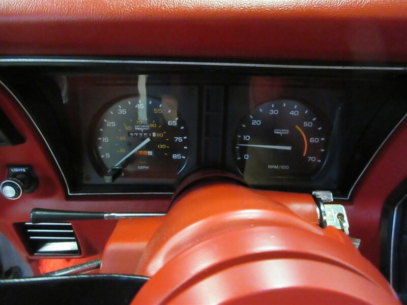 1980 Chevrolet Corvette Coupe   - Photo 63 - Bohemia, NY 11716