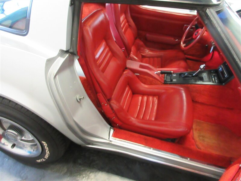 1980 Chevrolet Corvette Coupe   - Photo 41 - Bohemia, NY 11716
