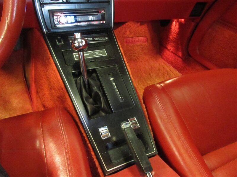 1980 Chevrolet Corvette Coupe   - Photo 30 - Bohemia, NY 11716