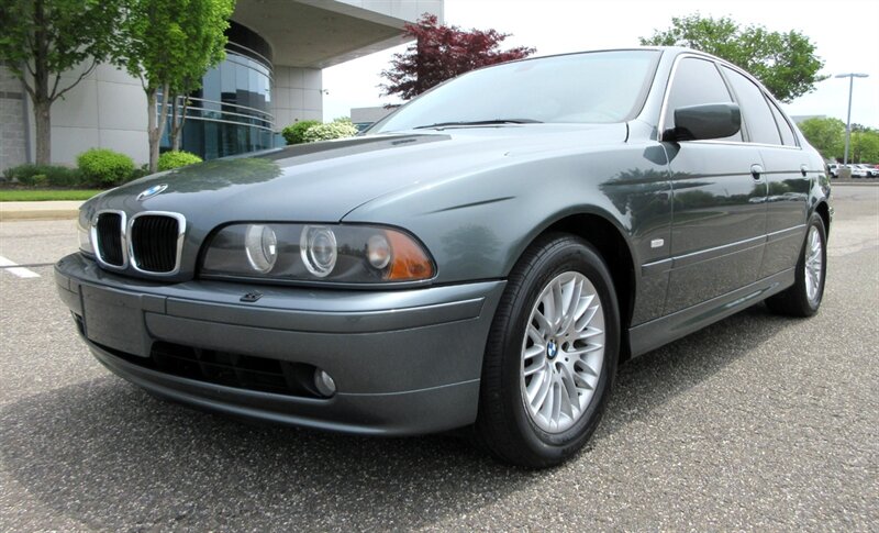 2003 BMW 530i  