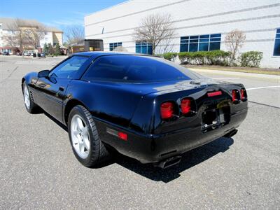 1994 Chevrolet Corvette Coupe   - Photo 3 - Bohemia, NY 11716