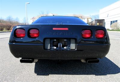 1994 Chevrolet Corvette Coupe   - Photo 14 - Bohemia, NY 11716