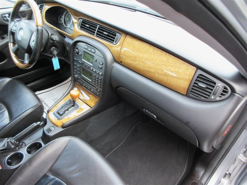 2005 Jaguar X-Type 3.0L Sportwagon   - Photo 60 - Bohemia, NY 11716