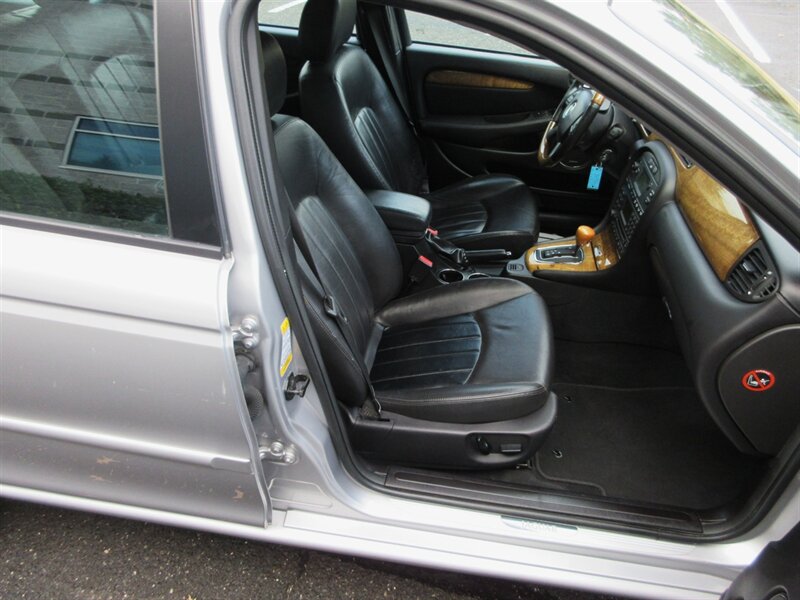 2005 Jaguar X-Type 3.0L Sportwagon   - Photo 59 - Bohemia, NY 11716