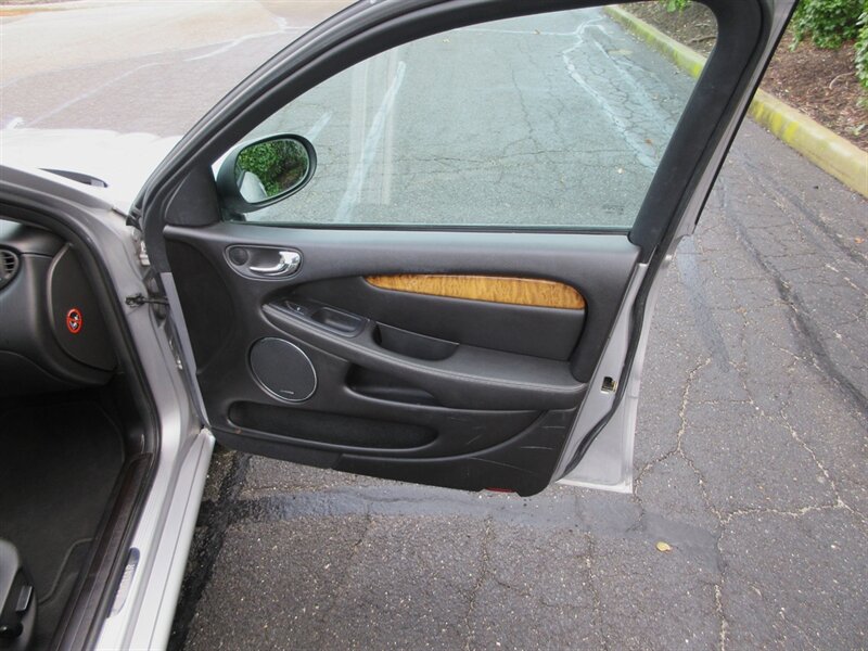 2005 Jaguar X-Type 3.0L Sportwagon   - Photo 61 - Bohemia, NY 11716