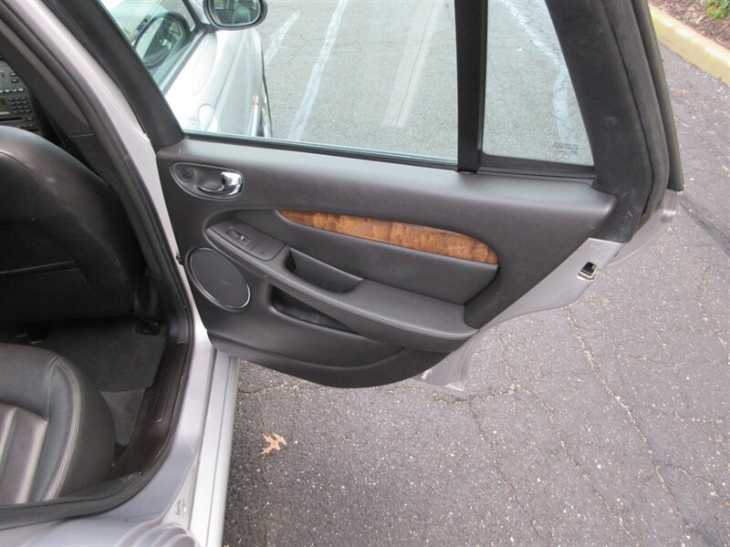 2005 Jaguar X-Type 3.0L Sportwagon   - Photo 58 - Bohemia, NY 11716
