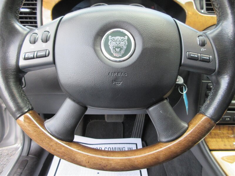 2005 Jaguar X-Type 3.0L Sportwagon   - Photo 36 - Bohemia, NY 11716