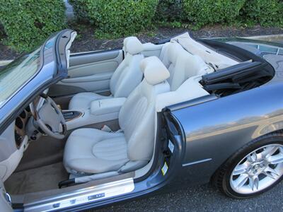 2001 Jaguar XK8 Convertible   - Photo 34 - Bohemia, NY 11716