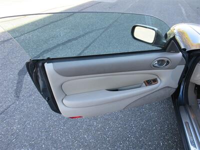 2001 Jaguar XK8 Convertible   - Photo 36 - Bohemia, NY 11716