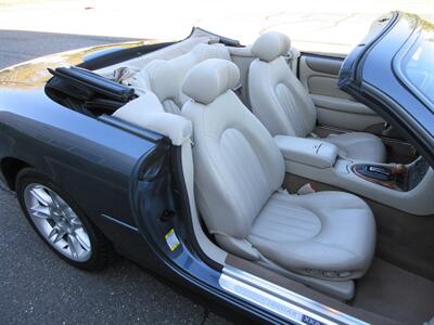 2001 Jaguar XK8 Convertible   - Photo 35 - Bohemia, NY 11716