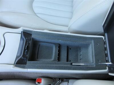 2001 Jaguar XK8 Convertible   - Photo 44 - Bohemia, NY 11716