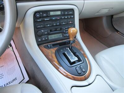 2001 Jaguar XK8 Convertible   - Photo 45 - Bohemia, NY 11716